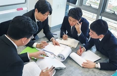 서초 형사전문변호사, “코로나19, 국민 불안 이용한 허위사실 유포 등 처벌 가능해” 이미지