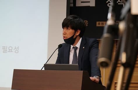 서초 형사전문변호사 "카메라등이용촬영죄, 성폭법 개정으로 처벌 강화돼" 이미지