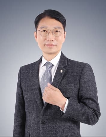 사이버 학교폭력 피해자라면 학폭위부터 소송까지 고려해야 이미지