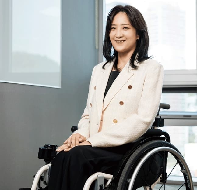 "장애와 비장애의 삶 모두 경험… 사회적 약자 편에 서겠다 이미지