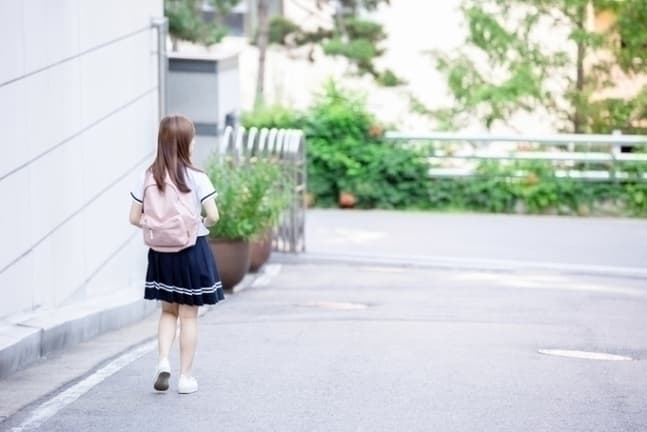 강제력 없었다는 선생님과 여고생의 교제, 사랑일까? 이미지