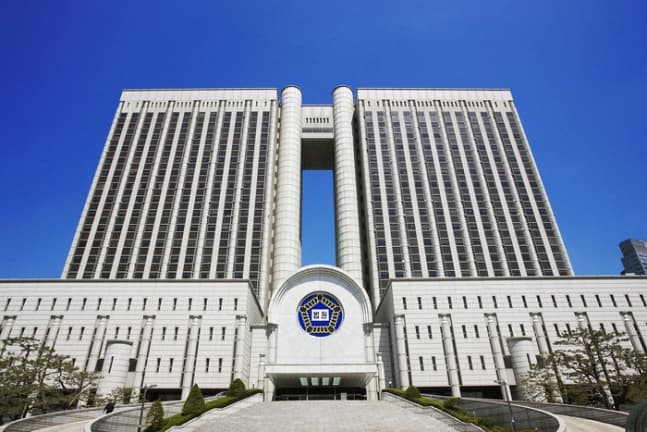 근로자 추락 사망…양벌규정으로 재판받았으나 공공기관 관계자 무죄 이미지