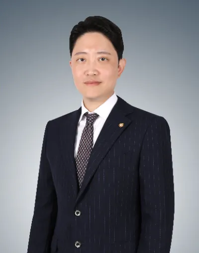 업무상 위력 등에 의한 강제추행, 법적 조력 받아 신속하게 대응해야 이미지