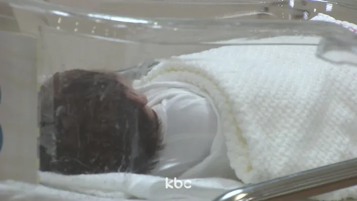 신생아 넘긴 20대 母..10여년 만에 수사 '혐의 없음' 이미지