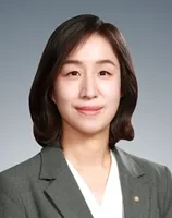 [기고] ‘안아줘’ 메시지 한 통도 불륜?…판례가 정의한 정서적 교감은 이미지