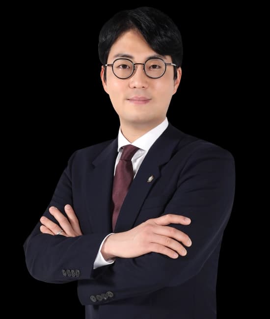 신성민 변호사 이미지
