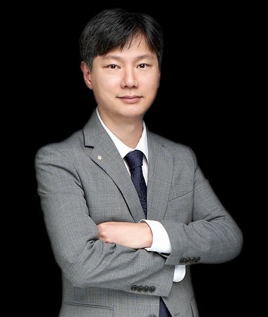 정윤채 변호사 이미지