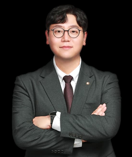 윤정현 변호사 이미지
