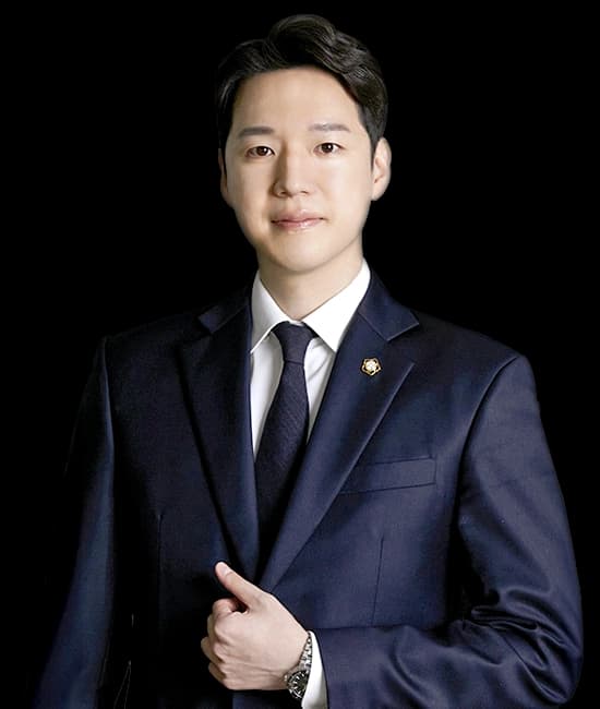 유승진 변호사 이미지