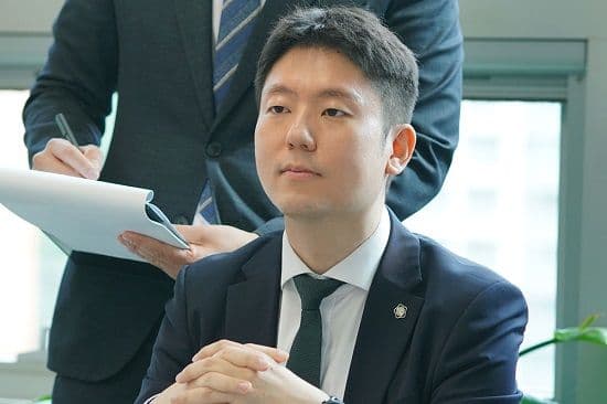 전동킥보드 교통사고, 과실비율 적용한 손해배상 청구 가능 이미지