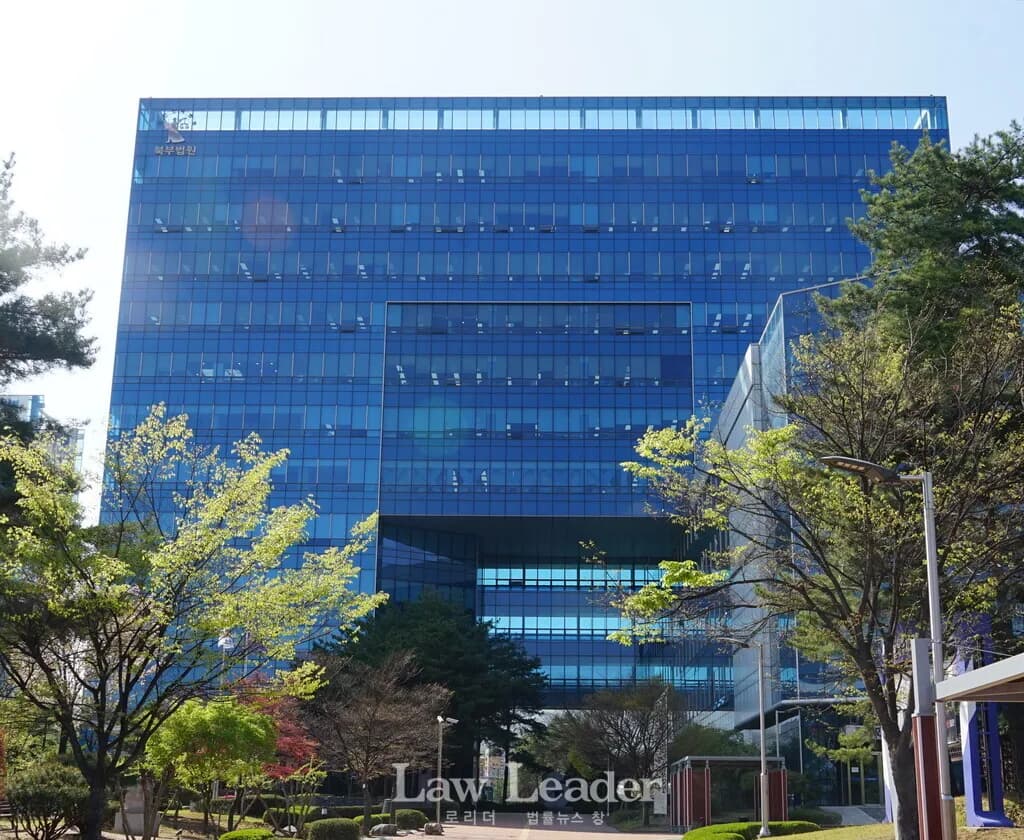 폭언 일삼은 친오빠 흉기로 찌른 40대, 살인미수 혐의···‘집행유예’ 이미지