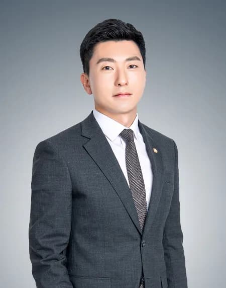 억울하게 뒤집어 쓴 성범죄, 변호사 조력으로 혐의 벗어나야 이미지