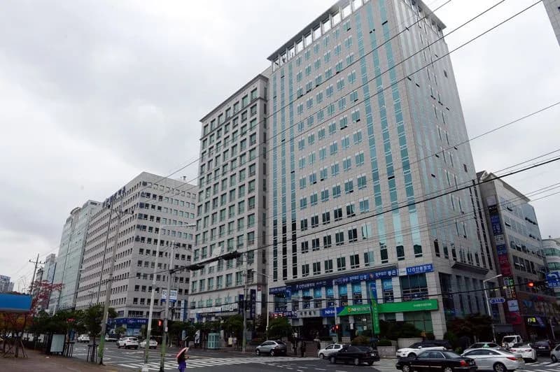 우후죽순 생기는 무늬만 로펌… ‘별산제’ 경계해야 이미지