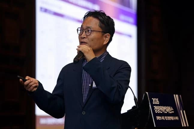글로벌 보호무역주의에 공급망 비상..."생산전략, '변동성 흡수'가 핵심" 이미지